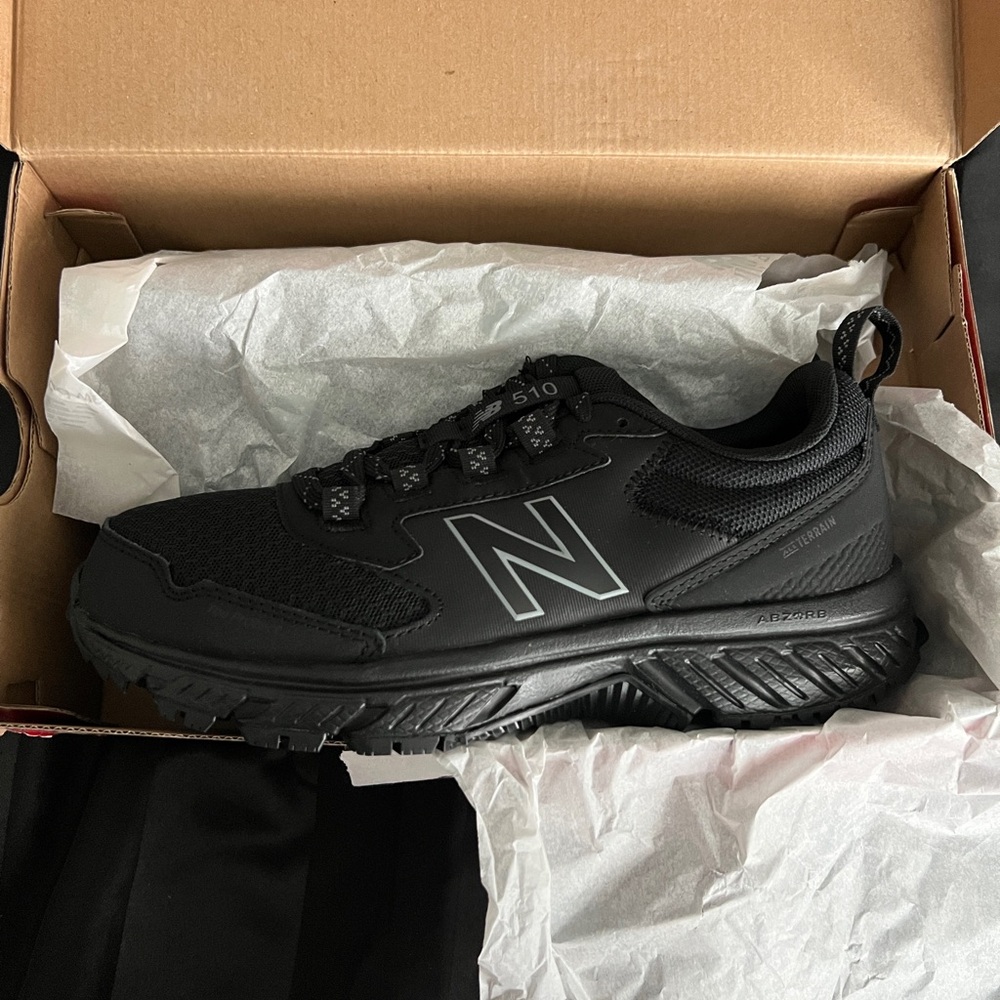 New Balance Black Work shoes 510v5 7.5 Women’s
